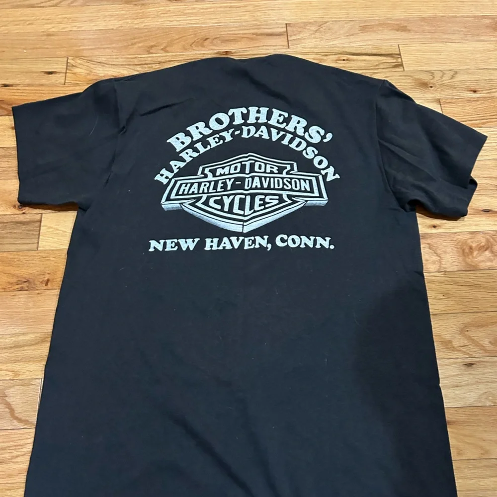 Harley-Davidson Black Tee with Motorcycle Graphic - Picture 3 of 7